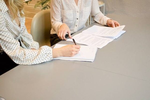 Comprendre les droits et devoirs des salariés d'association en France
